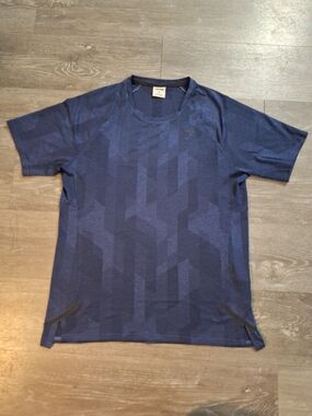 Gymshark Men's Navy Geometric Performance Athletic Tee
